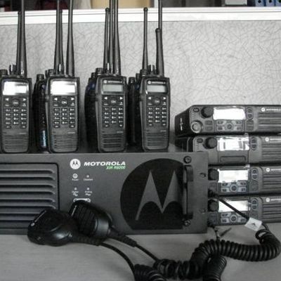 Buy Motorola DR3000 25W DMR Digital Wireless Repeater with IPX6 Water Resistance and 0-50km Range Two Way Radio online manufacture